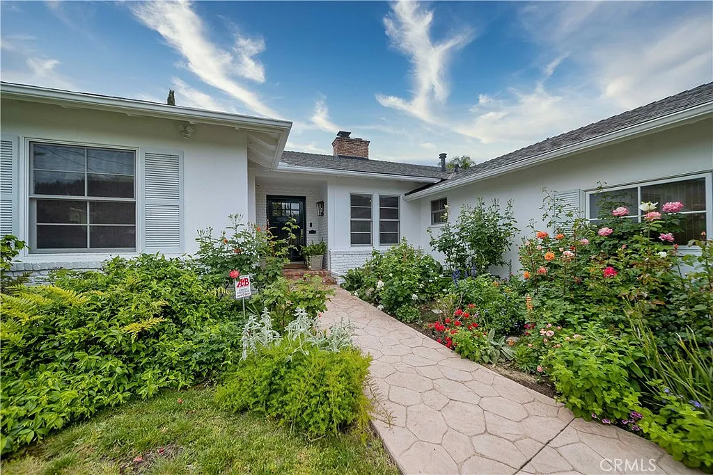 Building Photo - 16544 Greenleaf St