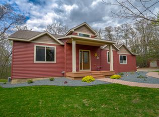 850 Willow River Dr, Hudson, WI 54016