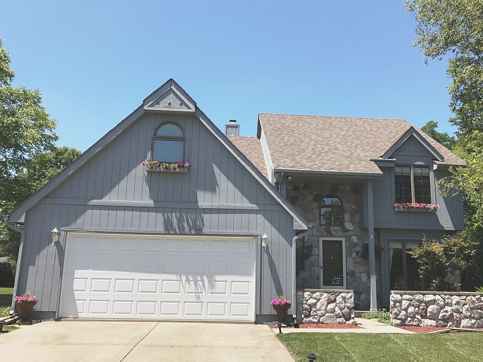 1st image of 3824 Chimney Hill Dr