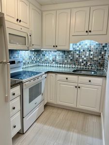 11 Riverside Ave APT 4, Danvers, MA, 01923