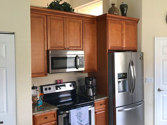 4th image of 670 NW Stanford Ln