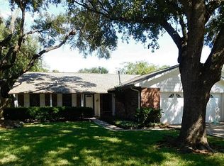 5850 Duxbury St, Houston, TX 77035