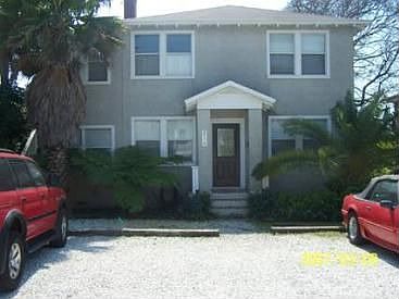 1st image of 214 7th Ave S