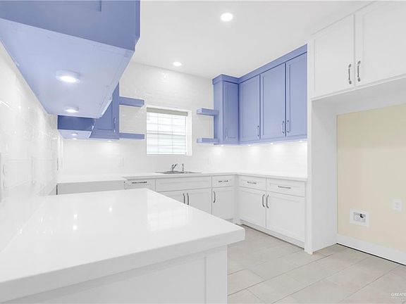 5th image of 2119 N Ruby St