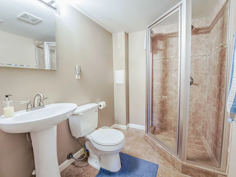 15575 Catamaran Ct — Photo 40