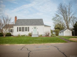 36 Lanphier Rd, Branford, CT 06405