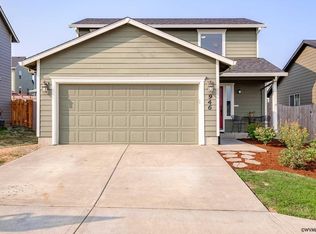 946 E 15th St, Lafayette, OR