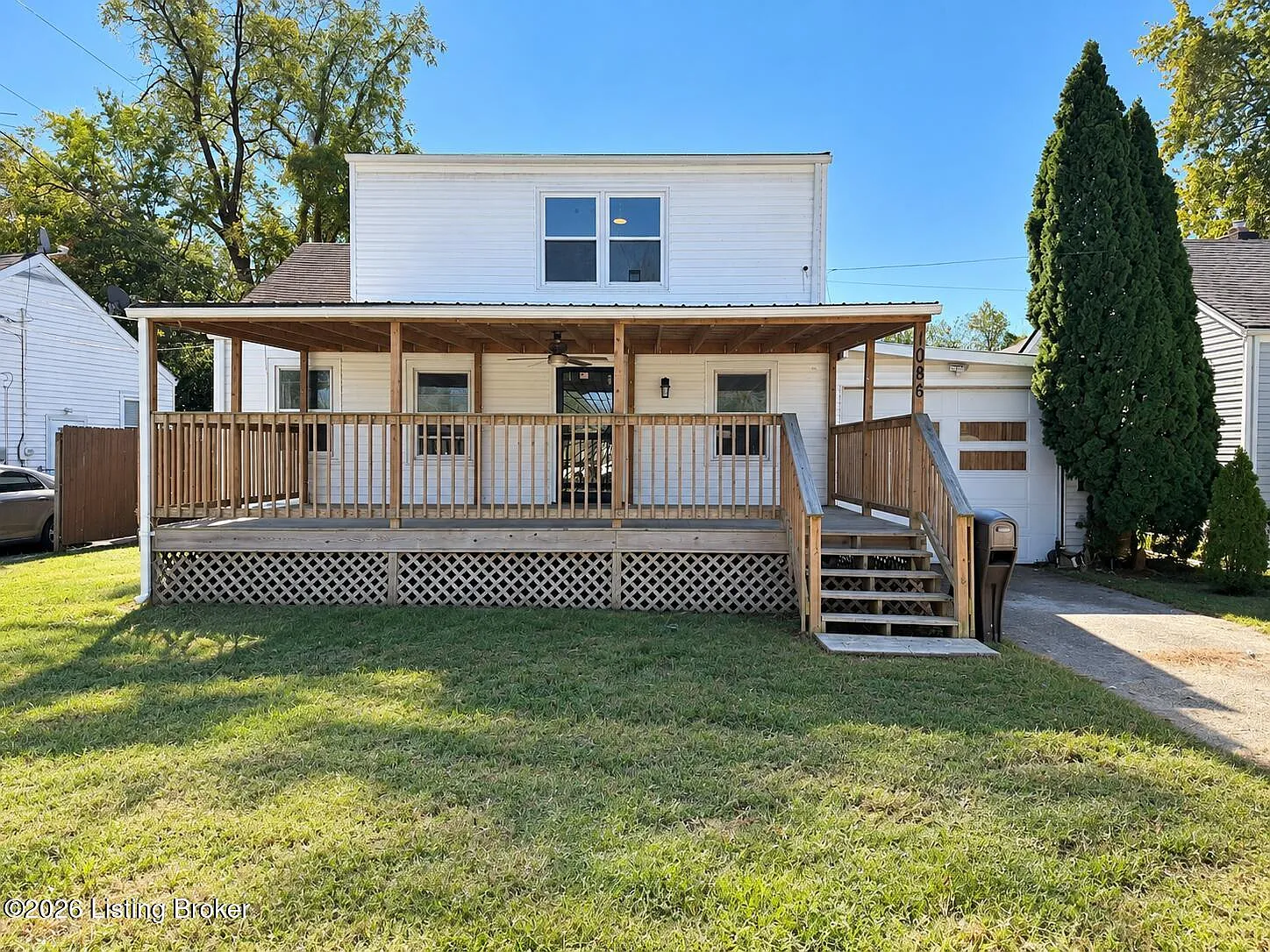 3 bed, 2.0 bath, 1296 sqft, $1,495 — Photo 1