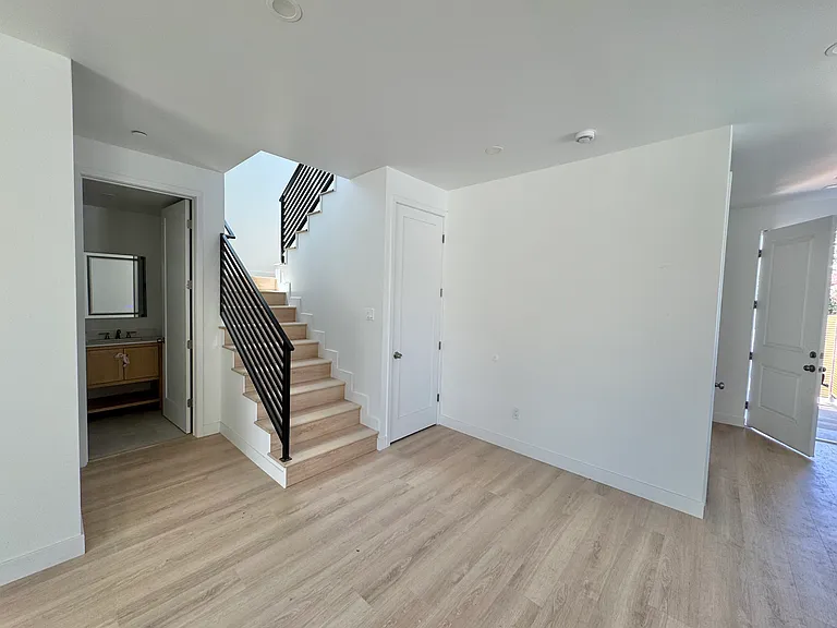 7753 Ostrom Ave — Photo 6