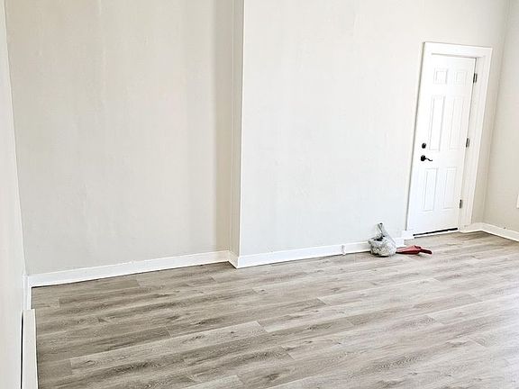 5th image of 801 Central Ave #3