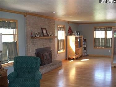 5th image of 7630 Pleasant Valley Ct