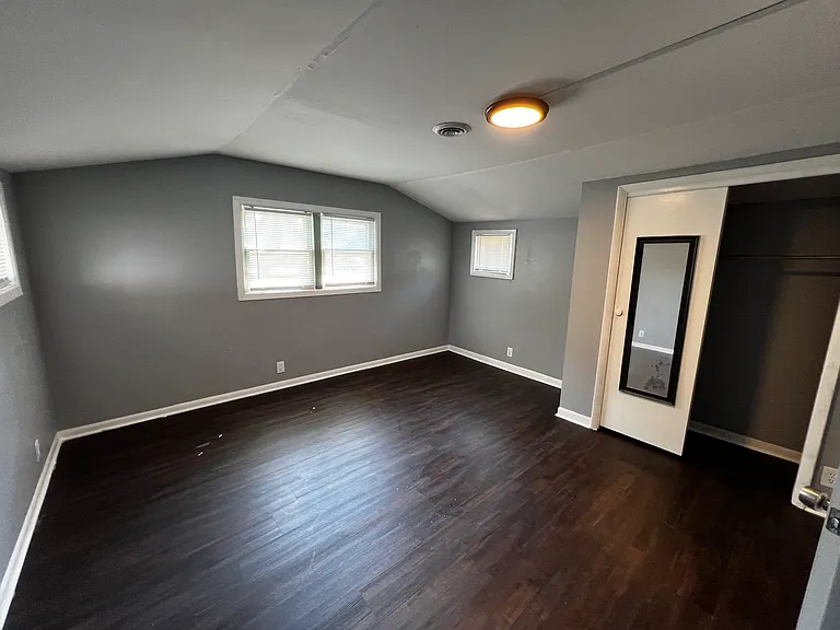 620 Paris Ave — Photo 3