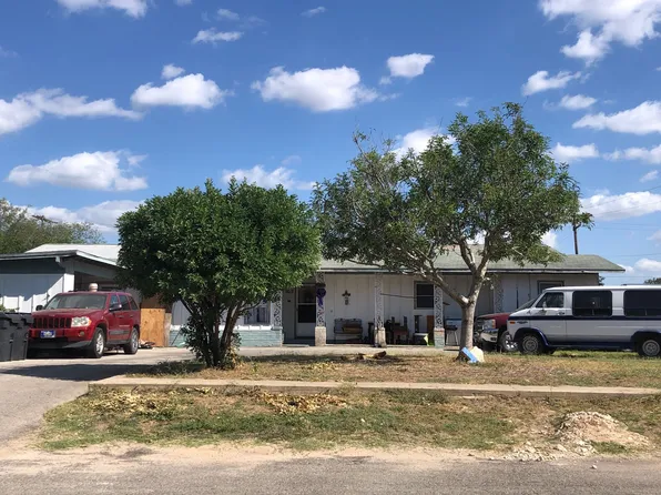 413 S 11th St, Carrizo Springs, TX 78834