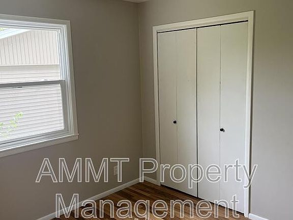 5th image of 5250 Harbet Ave NW