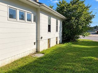407 W Saint Louis St, West Frankfort, IL 62896