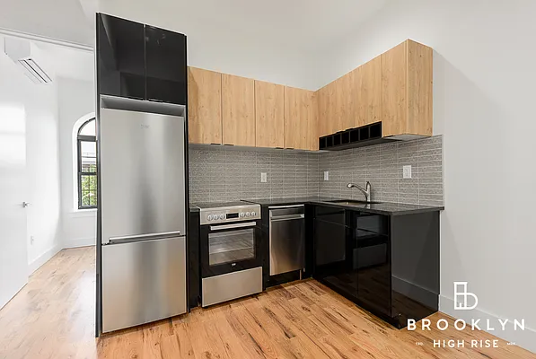 Rented by Brooklyn High Rise LLC | media 21
