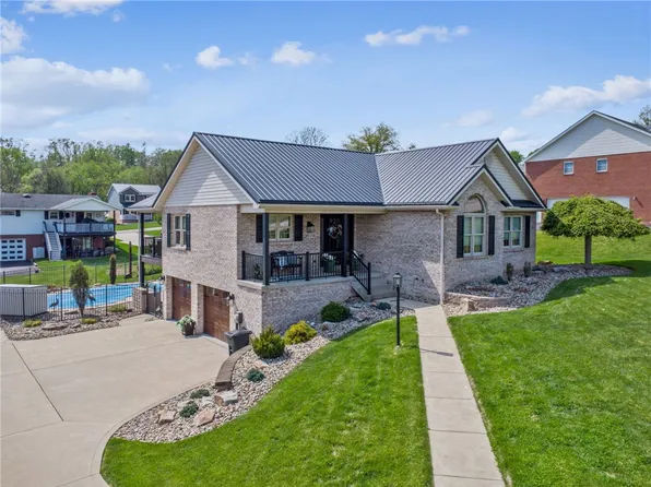 216 Elm Dr, Mount Pleasant, PA 15666