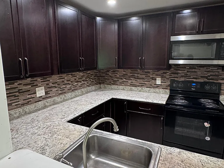 5094 Sanlin Dr #5094 — Photo 1