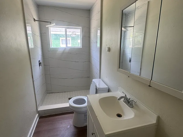1228 Hinton St #1 — Photo 4