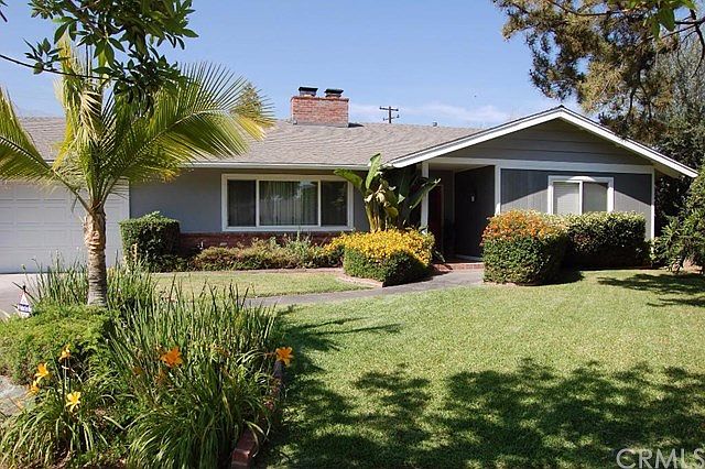 1st image of 345 E Mariposa Ct