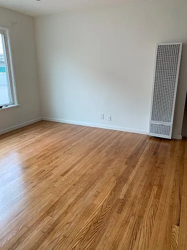 1331 W Adams Blvd Photo 1