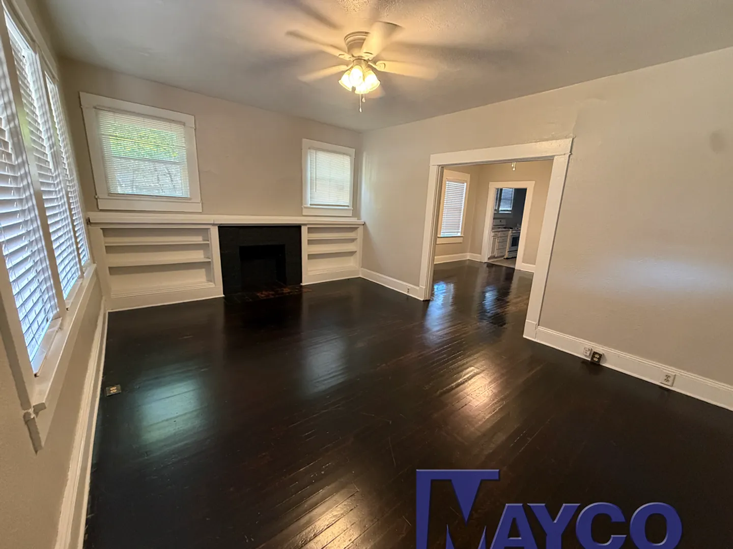 3 bedroom 2 bath house in Highland! — Photo 1
