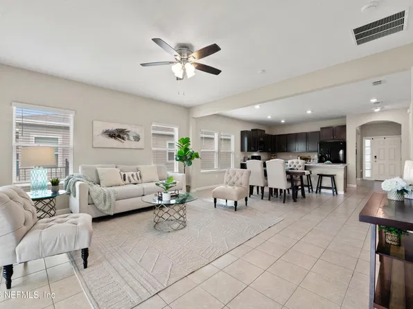 5646 KELLAR Circle, Jacksonville, FL 32218