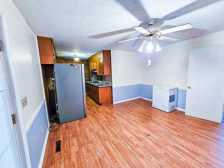 213 Otis Rd — Photo 20