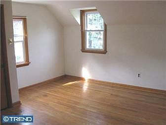 4th image of 606 Arlington Ave
