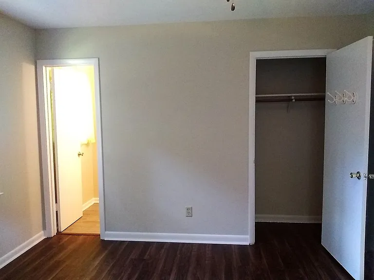 7501 Martha Ct — Photo 36