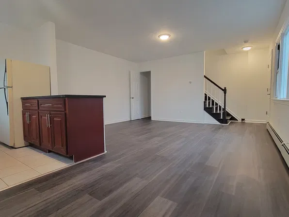 55 Handy St #8R, New Brunswick, NJ 08901