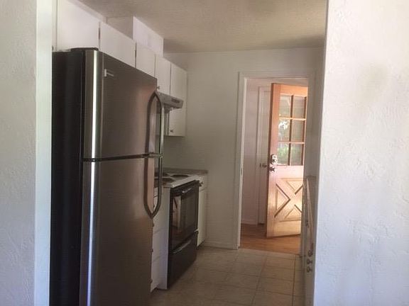 2nd image of 1001 Terra Ave