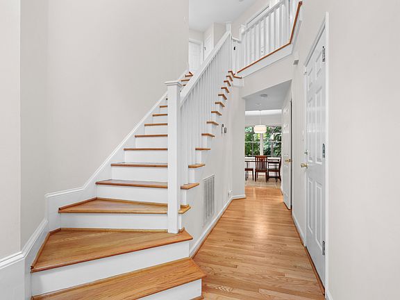 4th image of 1432 Gray Bluff Trl