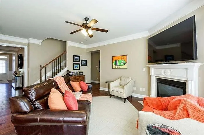 1470 Roswell Manor Cir — Photo 11