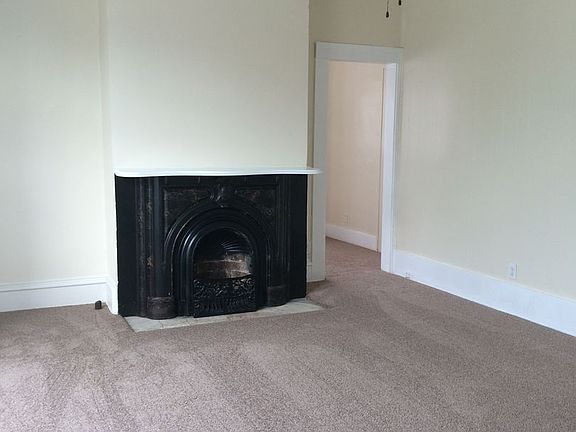 3rd image of 1416 Main St APT 3