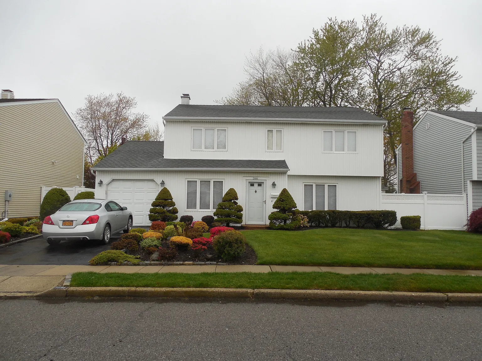 3891 Illona Ln photo 1