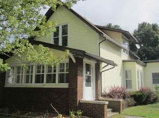 724 S 3rd St, Goshen, IN 46526