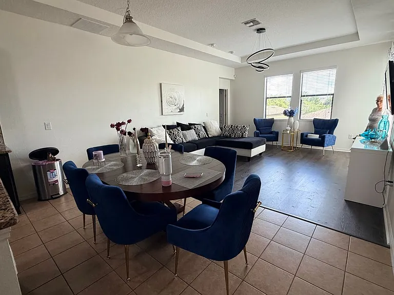 9167 Chandler Dr — Photo 3