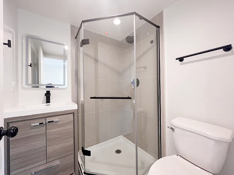 1439 W 37th Dr — Photo 61
