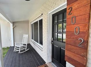 2002 NE 43rd St, Oakland Park, FL 33308