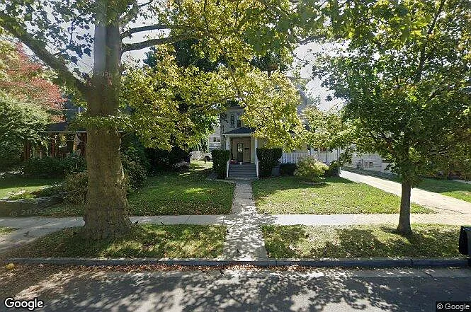 916 Sunset Ave — Photo 7