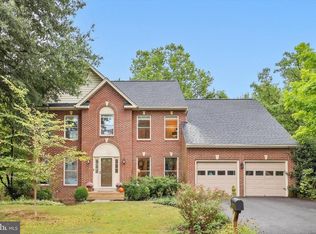 9005 Shadybrook Dr, Frederick, MD 21701