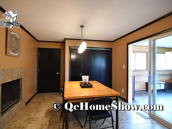 Eat In Area W/ Fireplace!