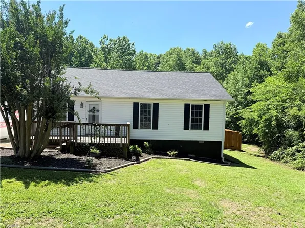 215 Midbrook Run, Lexington, NC 27295
