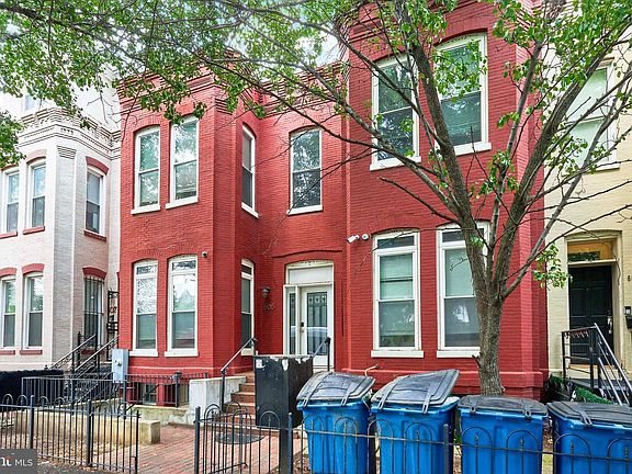 3rd image of 605 P St NW