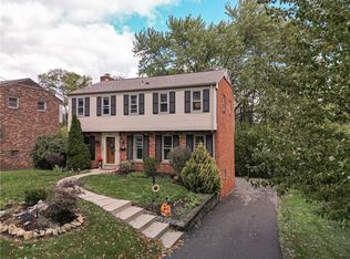 2320 Cassidy Dr, Bethel Park, PA 15102