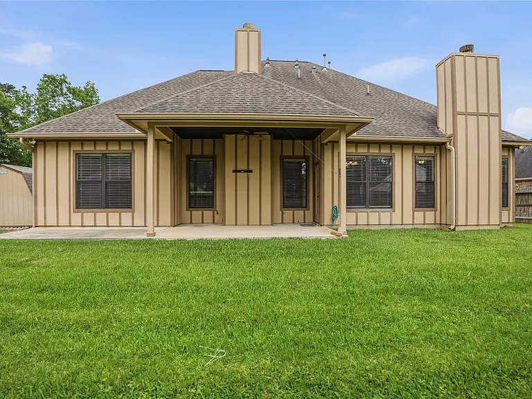 536 Stephen F Austin Dr — Photo 40
