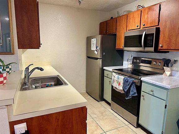 5th image of 10263 GANDY BOULEVARD N #2304