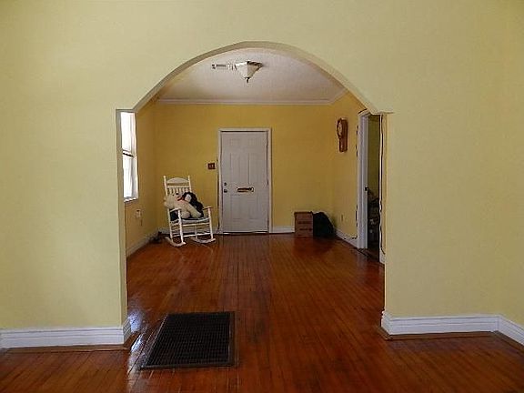 3rd image of 5173 Spain St