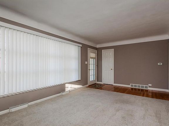 3rd image of 1239 Staub Ct NE
